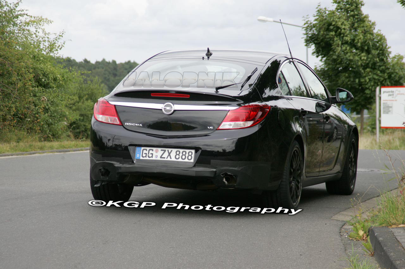 Illustration for article titled Opel Insignia OPC: Full Frontal Shot Slips Out From EVO Mag